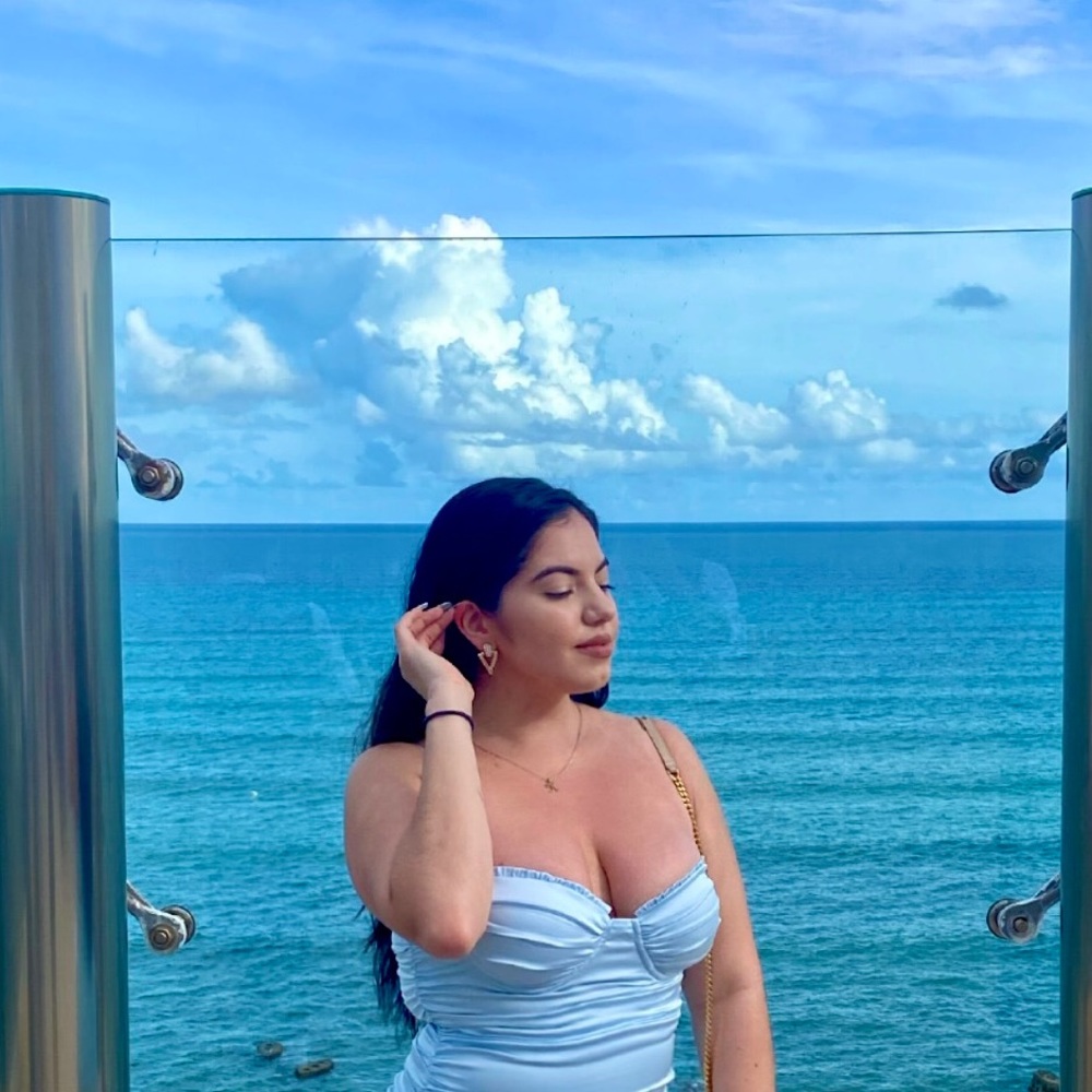 Meet your Posher, Gilannie